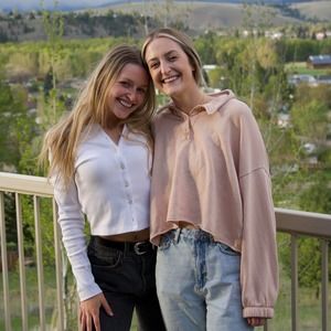 Meet your Posher, Abby